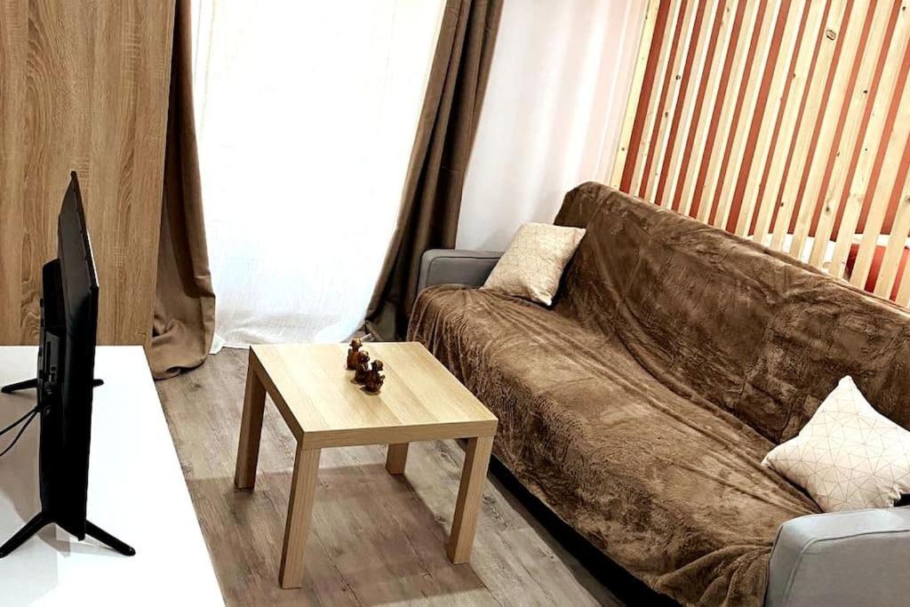 Appartement Loft Terracotta Маноск Екстериор снимка